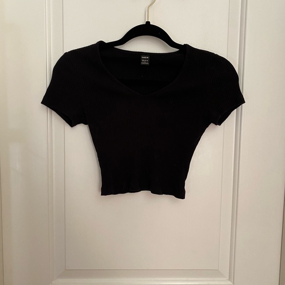 BASIC CROP TEE BUNDLE - Picture 1 of 8